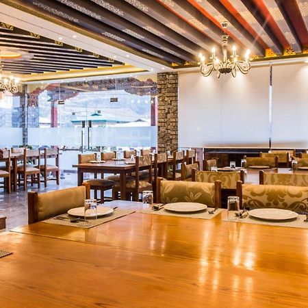 White Dragon Hotel Пунакха Экстерьер фото